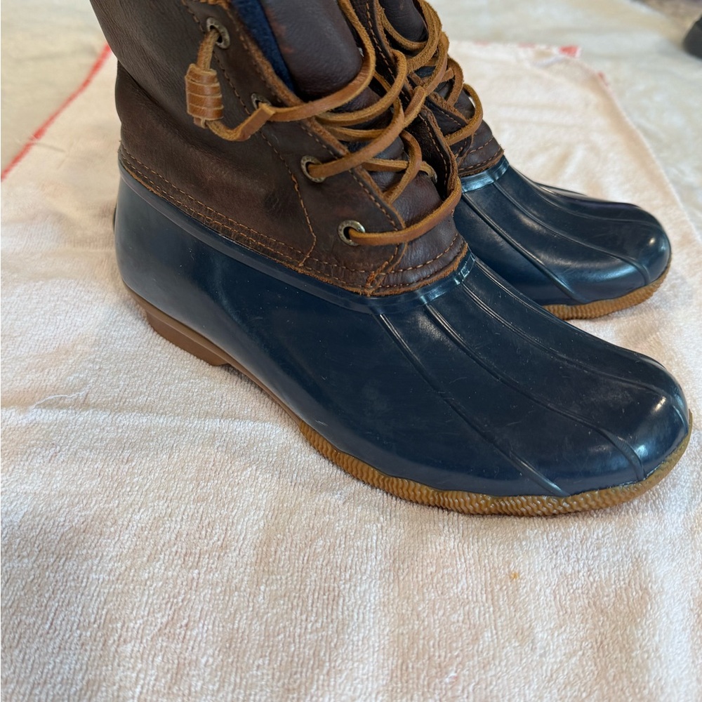 Sperry Women's Navy and Brown Waterproof Duck Boots